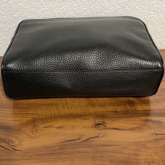 Michael Kors Jet Set Charm Large Leather Zip Travel Pouch - Picture 5 of 9